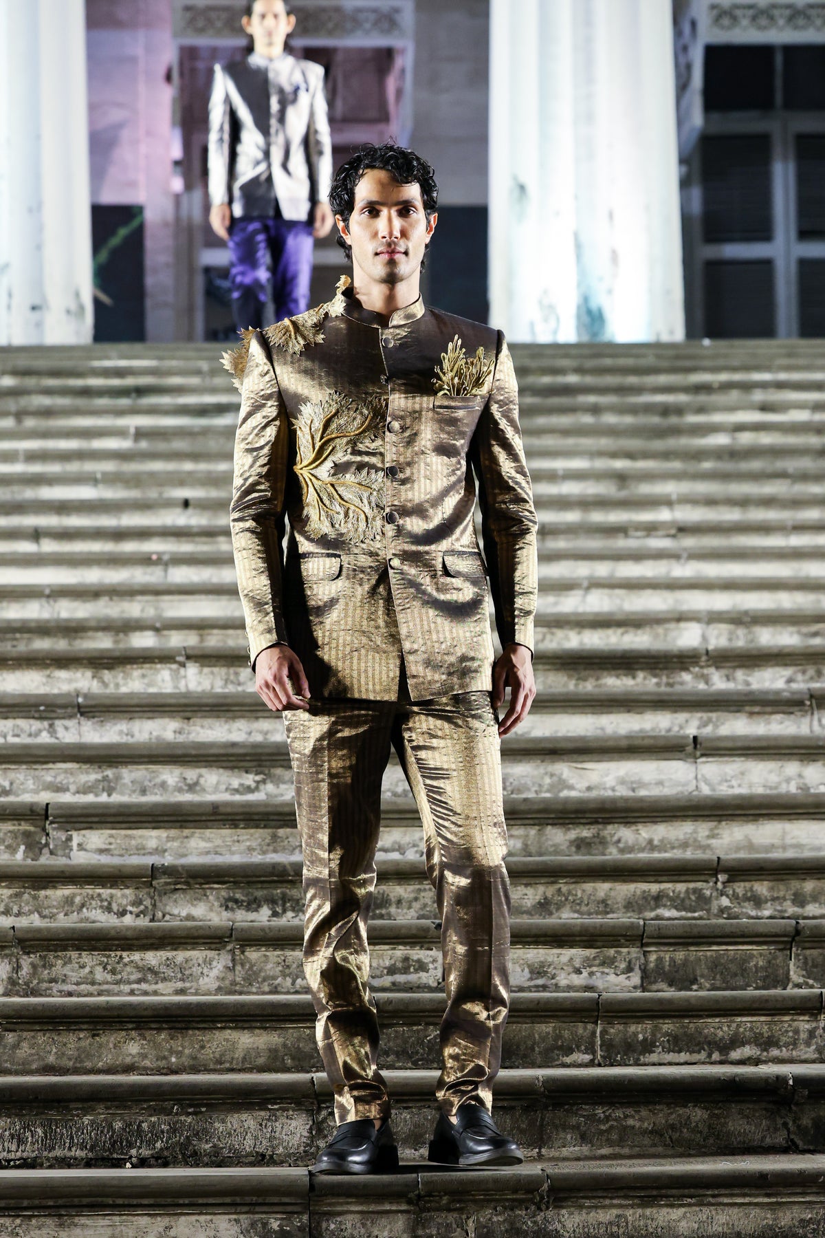 ECHOES IN GOLD SET