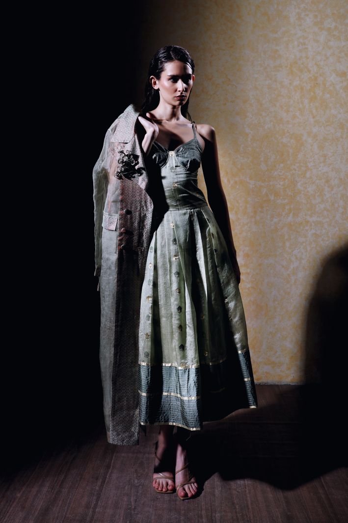 THE MEADOW SET