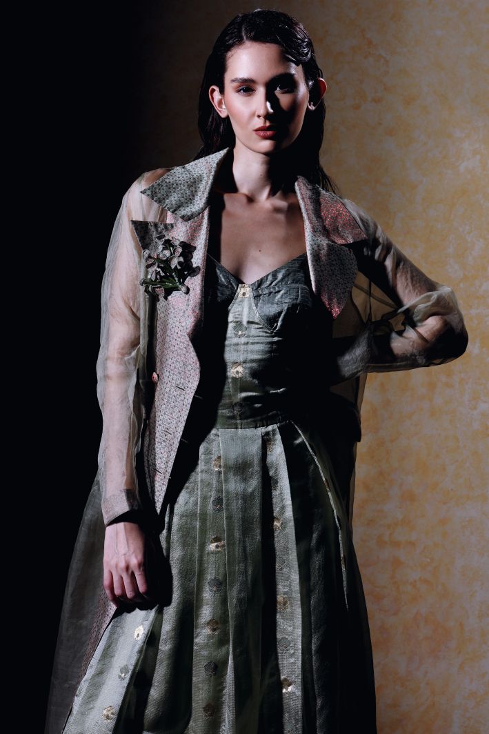 THE MEADOW SET