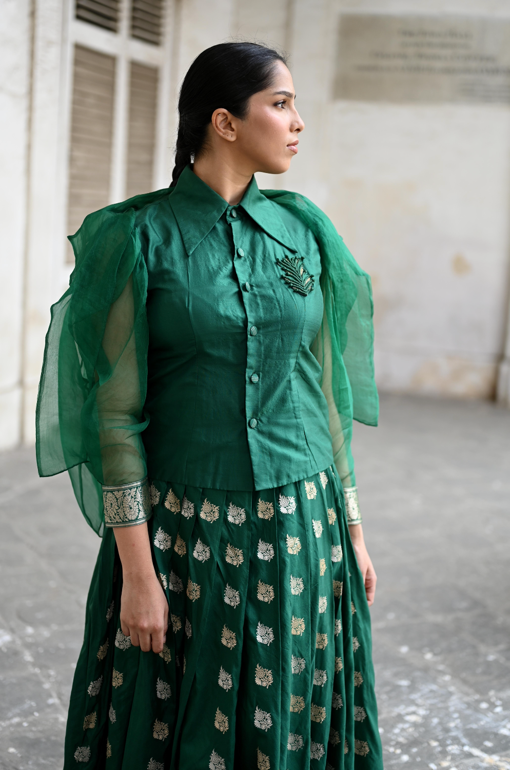 EMERALD GREEN BANARASI SHIRT, SKIRT & JACKET SET