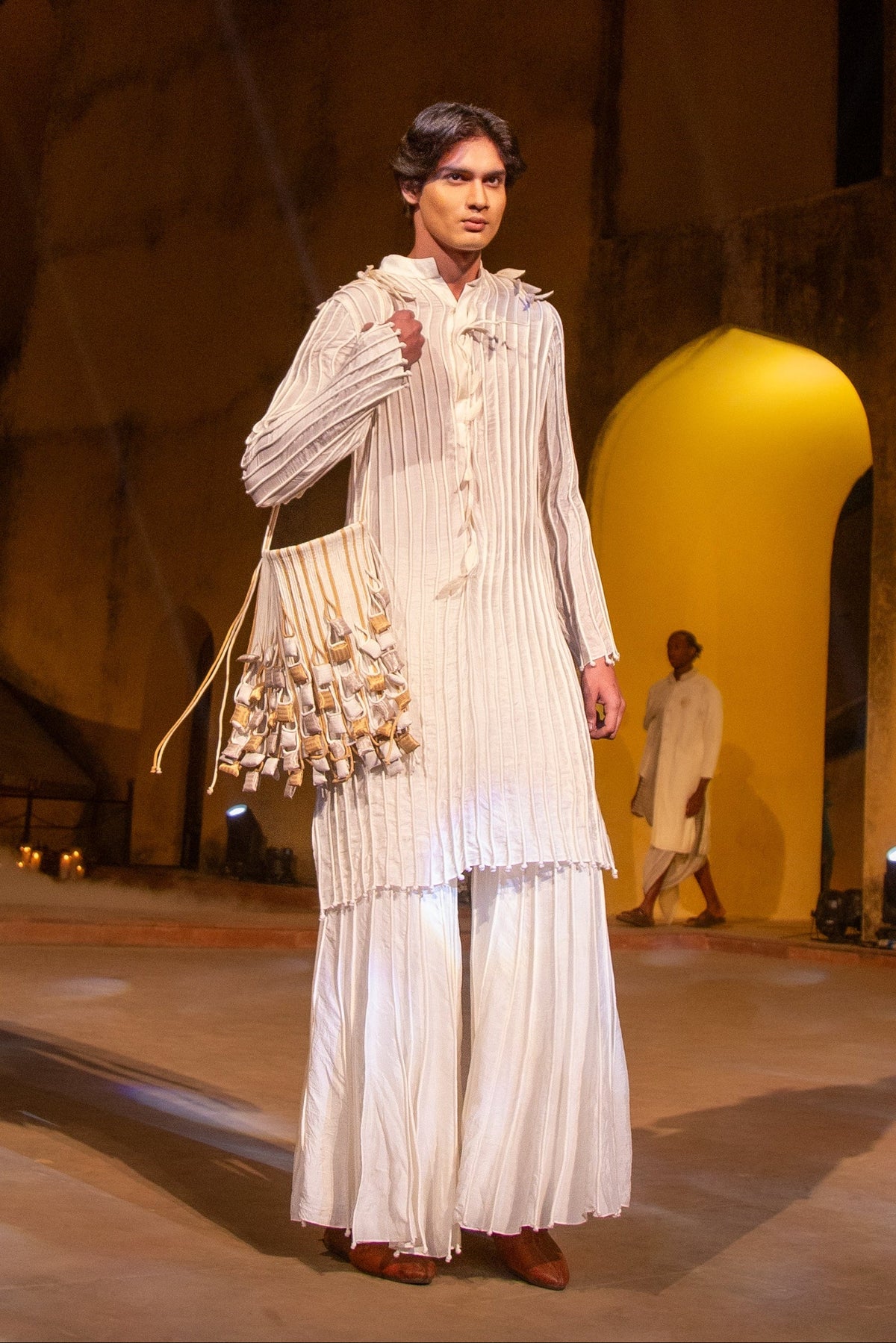 IVORY FLOW SET