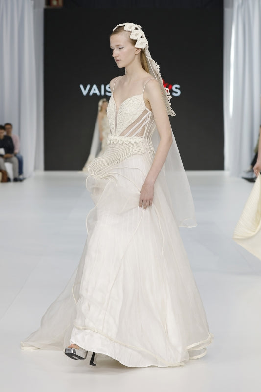 CUTWORK DRAPE